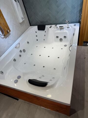 150x200 Vicca Jakuzi