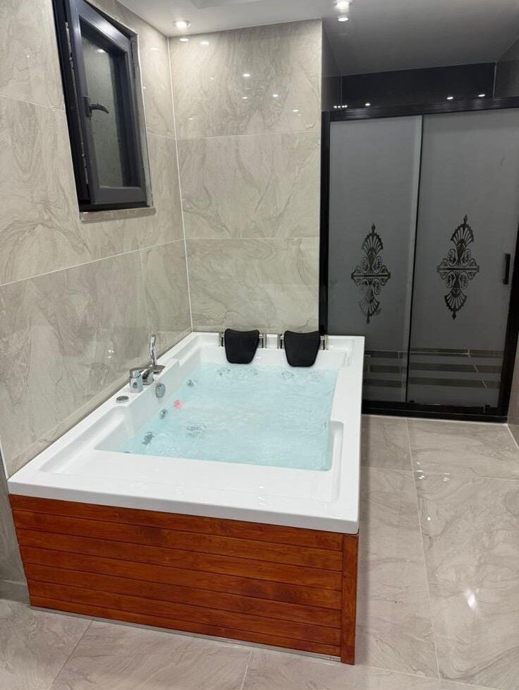 120x190 Venüs Jakuzi