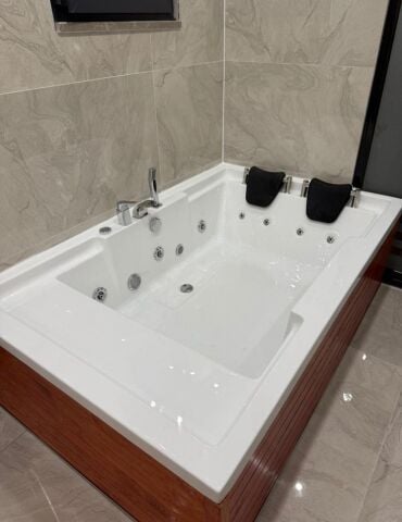 120x190 Venüs Jakuzi